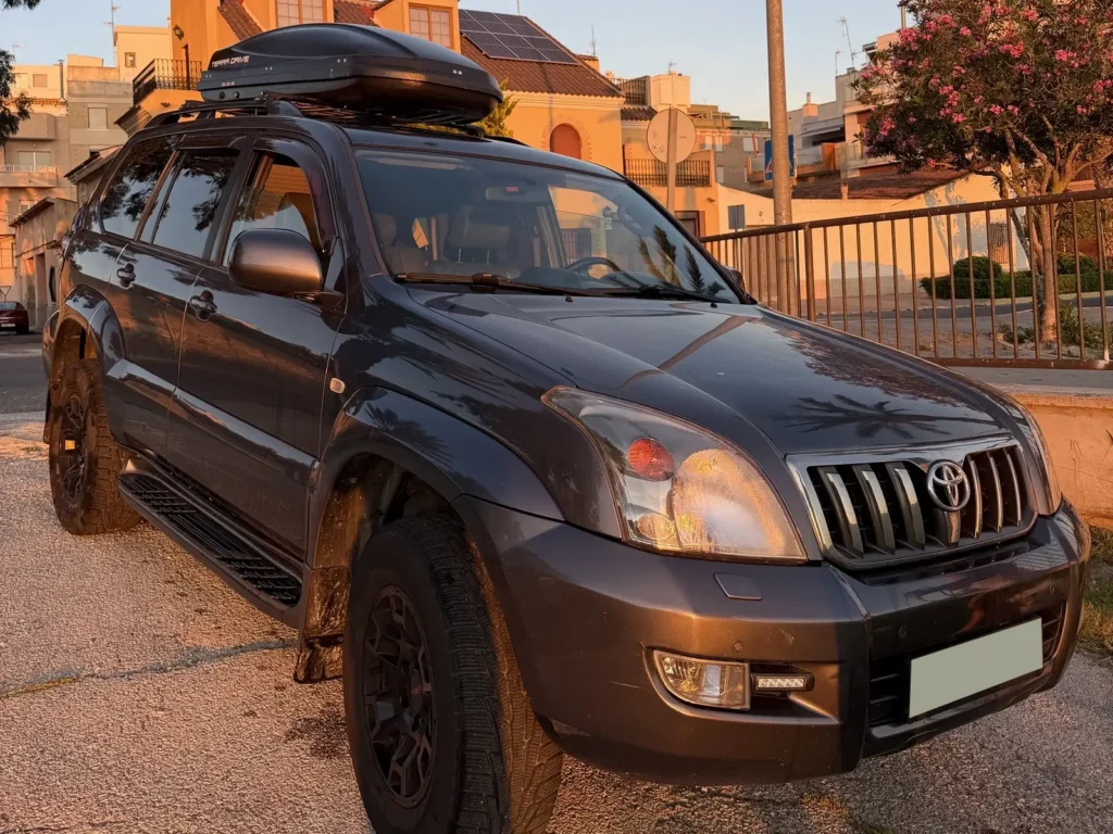 Toyota Land Cruiser Prado 4x4 available for rent in Madeira
