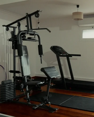 WIDE 2.00_02_35_24.Still070