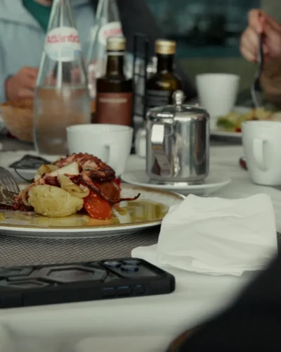 WIDE 2.00_48_45_15.Still095