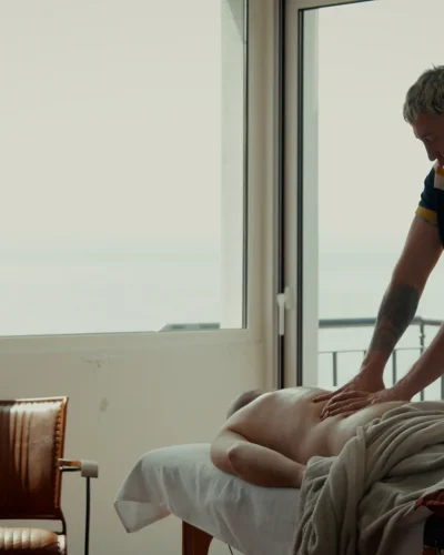 WIDE 2.00_55_08_20.Still096