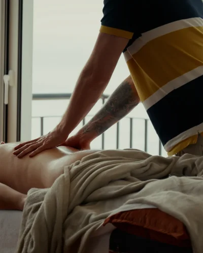 WIDE 2.00_55_41_11.Still097