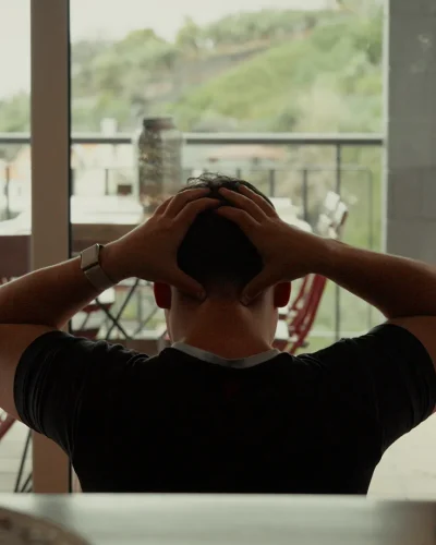 WIDE 2.01_08_59_09.Still101