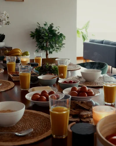 WIDE 2.01_13_48_01.Still107