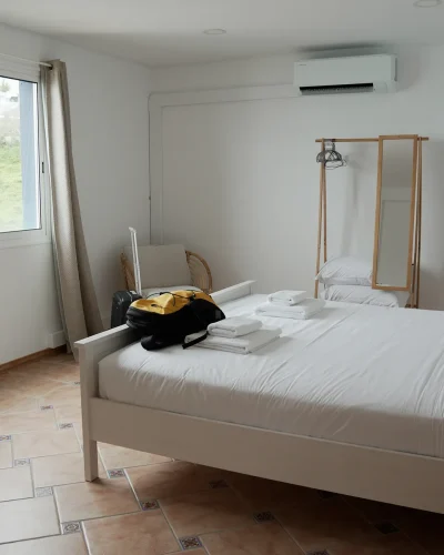 WIDE 2.01_16_44_19.Still109